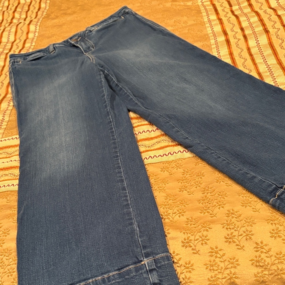 Belle by Kim Gravel Relaxed Fit Blue Jeans Cropped, Wide Leg, Cotton Blend, 10P